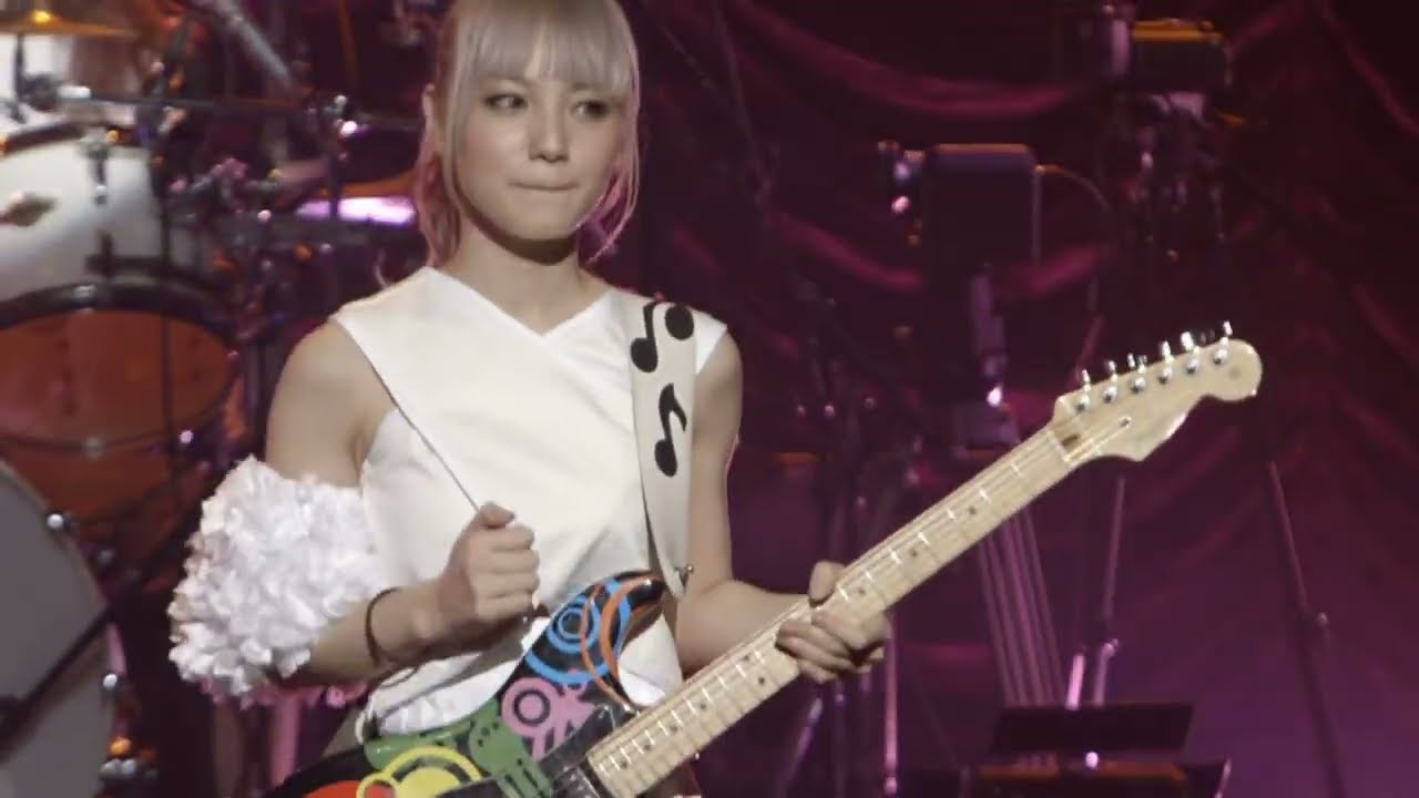 Scandal - Space Ranger スペースレンジャー (live 2013) 4K - YouTube