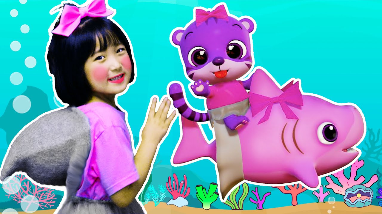 Baby Shark | Kids Songs and Nursery Rhymes | Animal Songs from 아기상어 상어가족