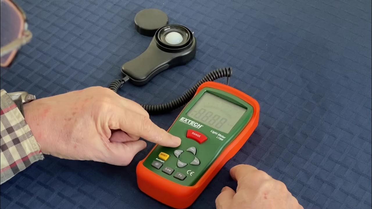 Using the EXTECH LT300 Light Meter YouTube