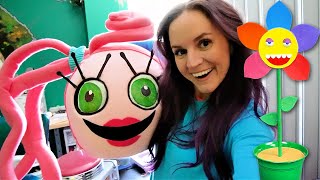 Making Mommy Long Legs Train &amp; Props from Poppy Playtime 2 (Behind the Scenes)