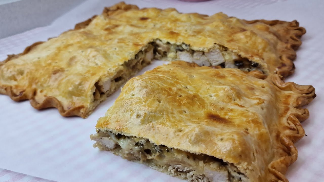 EMPANADA DE POLLO CON CHAMPIÑONES Y QUESO!