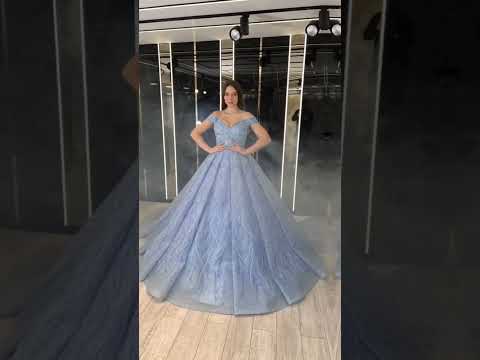 تشكيلة فساتين خطوبة 2025