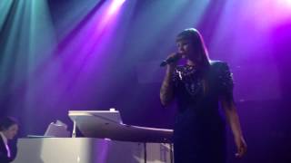 Miss Kittin &quot;1982&quot; live @ Trianon