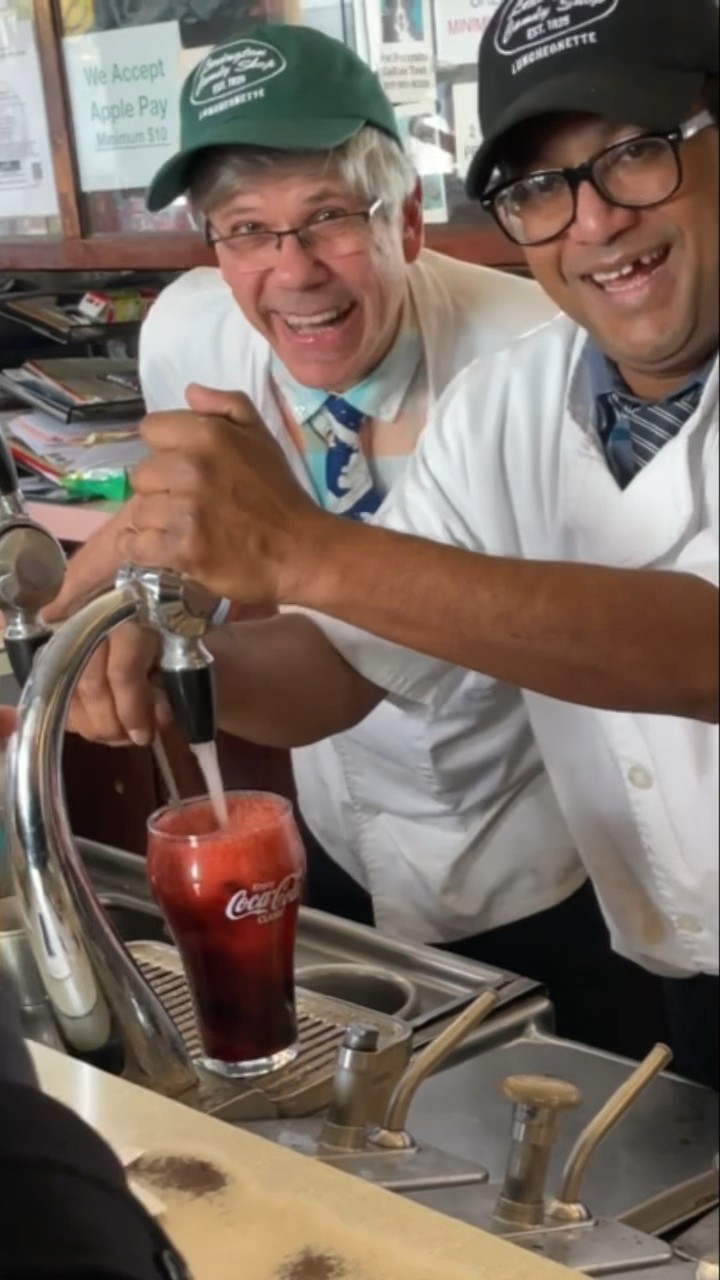 ニューヨーク】昔ながらの方法でコーラを作る話題のお店