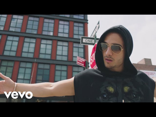 Maluma - Borro Cassette (Official Video) class=