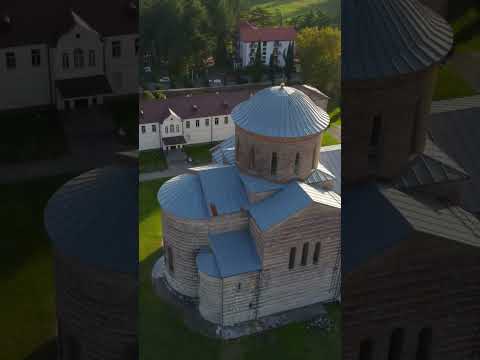 Videó: Pitsunda templom leírása és fotó - Abházia: Pitsunda