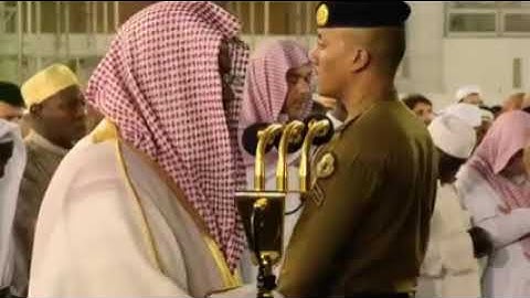 “يَومَئِذٍ تُعرَضونَ لا تَخفى مِنكُم خافِيَة ” سورة الحاقة بتحبير خاشع ومؤثر للشيخ سعود الشريم