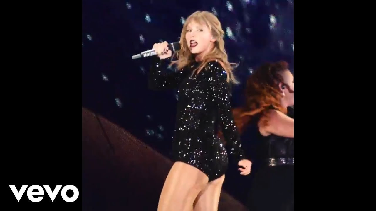 Taylor Swift 2020 Super Bowl Halftime Show At Hard Rock Stadium