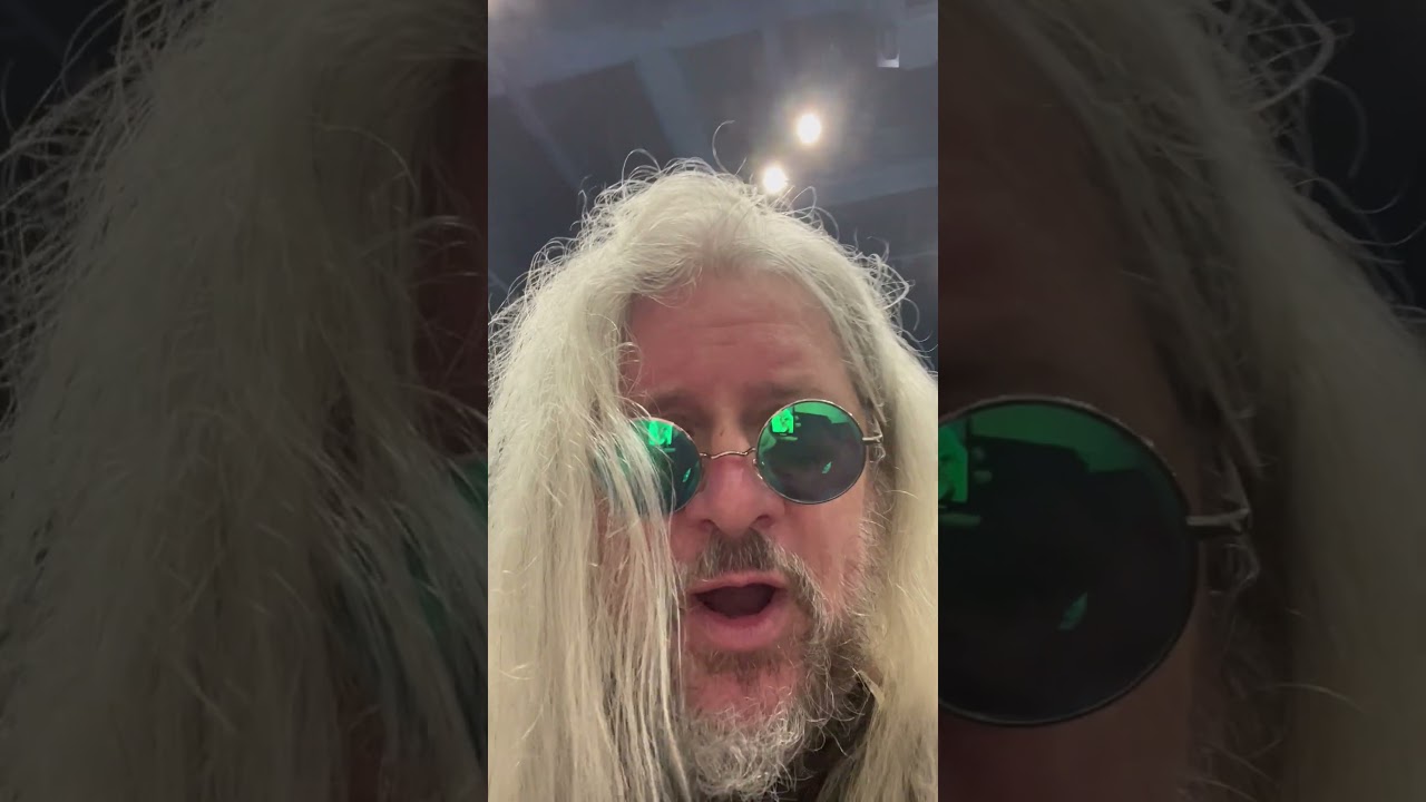 Dan Green Transforms from Yugi Muto to Yami Yugi! - IT'S TIME TO DUEL!! | Yu-Gi-Oh!