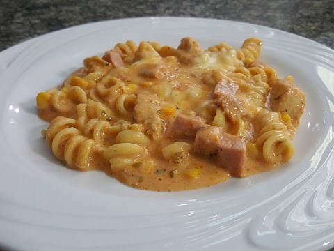 Macarrão com frango na panela de pressão | Ju na cozinha