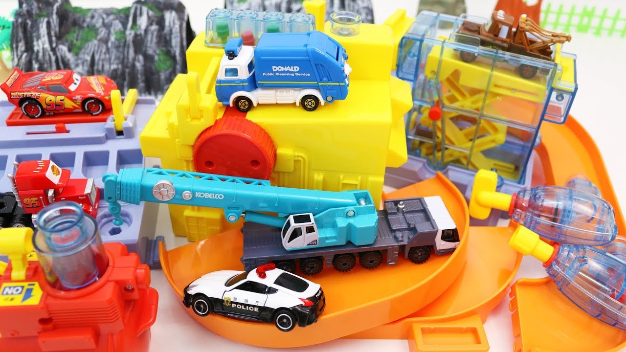 Building Toys for Children Lightning McQueen Disney Toy Cars for Kids