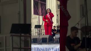 Selma Geçer 42.New York Türk Günü Yürüyüşünde