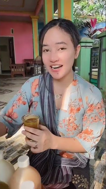 penjual jamu yg seksi