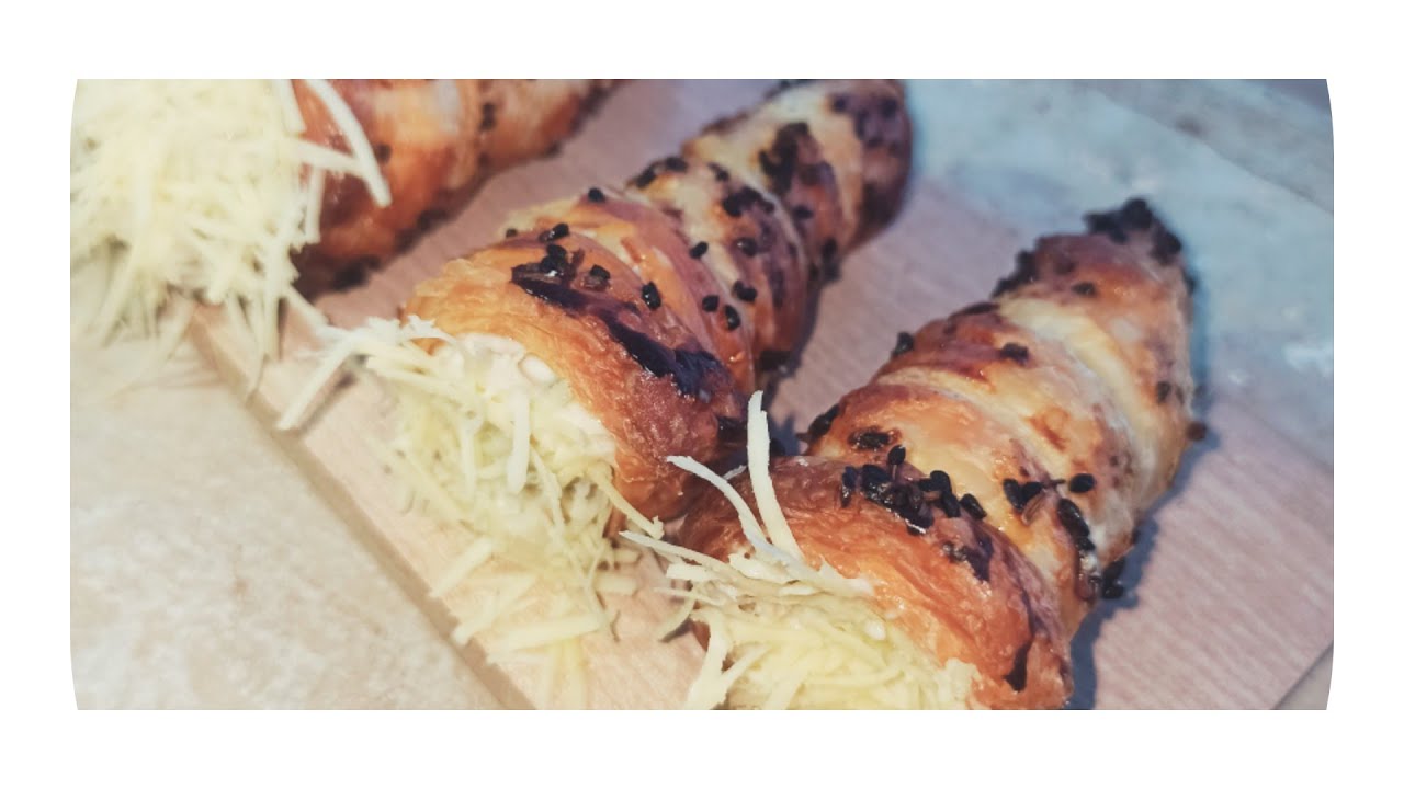 لي كورني مالحين بالعجينة المورقة و حشو بنين كبديل للبوراك في شهر رمضان 😍😍🇩🇿🥰