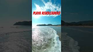 El Revolcadero es la playa mas divertida del mundo #noecillo #travelvlog #acapulco