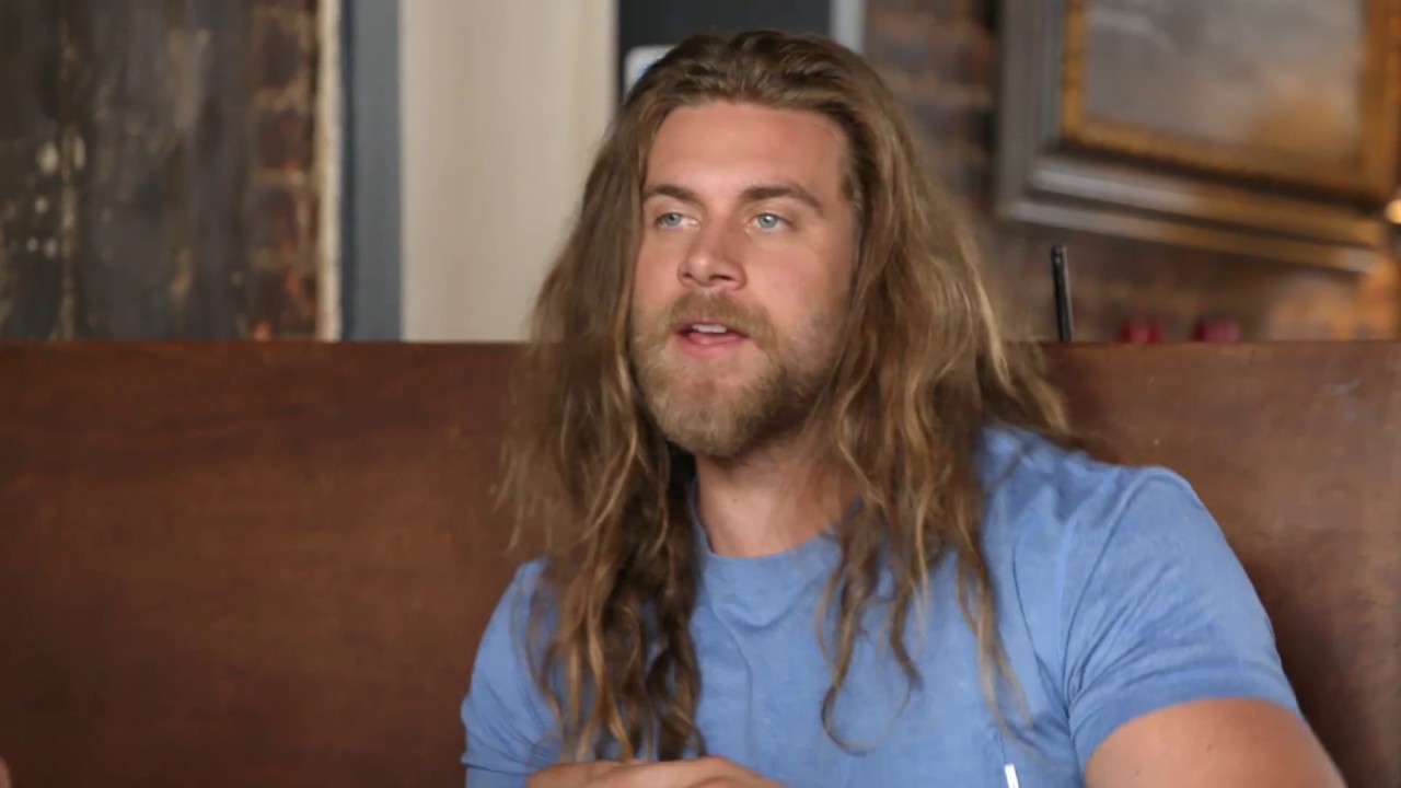 Slice Of Life: Brock O'Hurn Gives White Mamba Tips On How To Be A Model  While Eating Pizza - YouTube