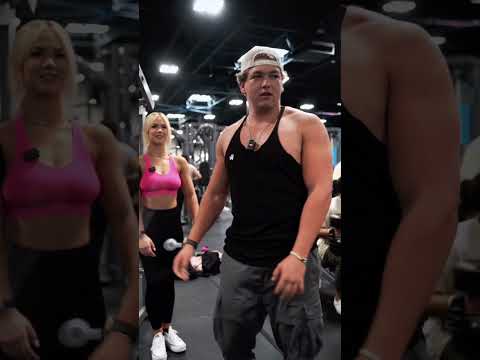 Baddie reacts to pump cover coming off😈 #fitgym #fitnessgym #fitness #gym #gymmotivation #couple