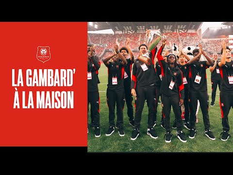 Standing ovation pour les vainqueurs de la Coupe Gambardella avant SRFC / Olympique de Marseille