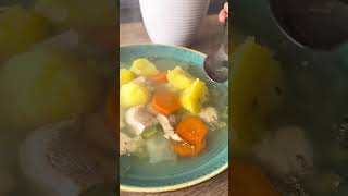 Receta Fácil De Sopa De Pollo