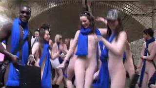 Nude in a Scarf, Naked Busker Dance in London