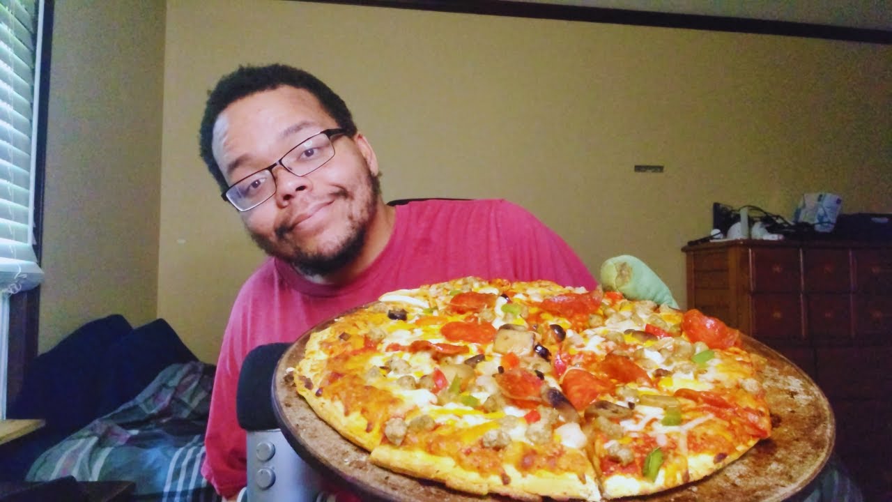 ASMR Pizza Mukbang | Шёпот, звуки еды