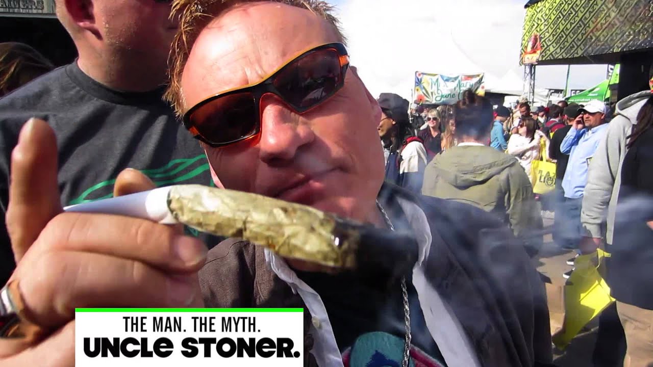 Bobby Dabs Runs Into The Man, The Myth, Uncle Stoner At The 2015 Denver High Times Cannabis Cup