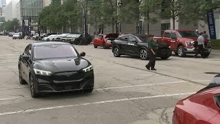 LIVE: ABC7's Roz Varon talks electrification at Chicago Auto Show