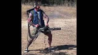 Super Metralhadora 50 Tiros De 7,62X51Mm Por Minuto