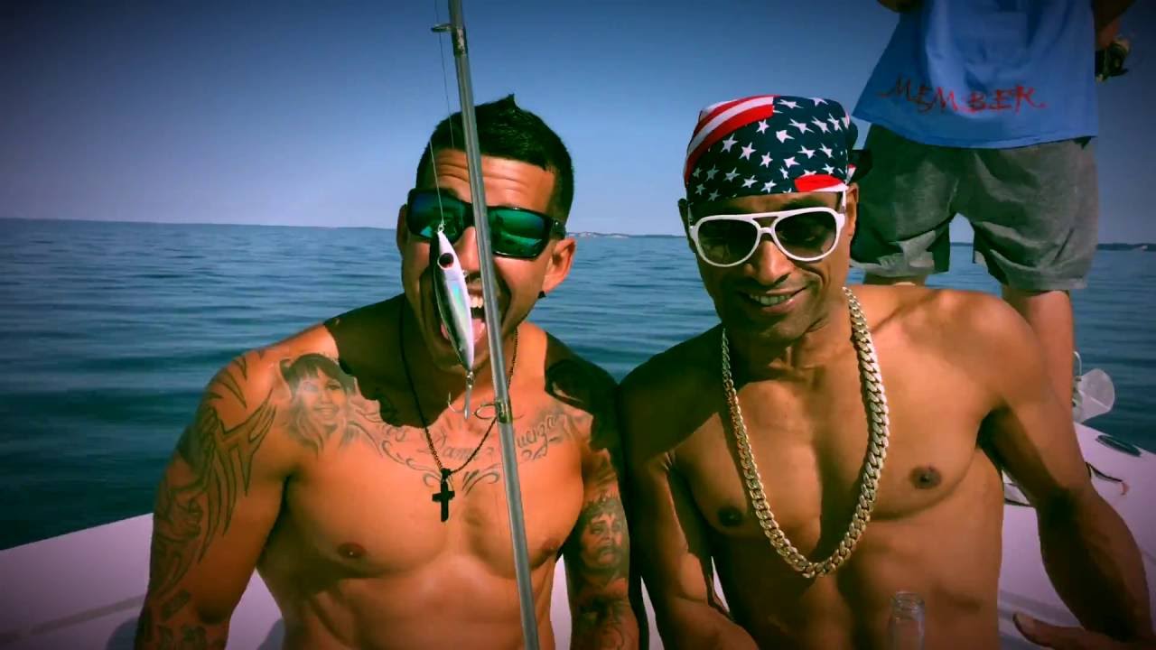 BULLDOG CARTEL FISHING WITH ROCKY AND THE CUBAN HUNTER camera iphone 8 plus apk