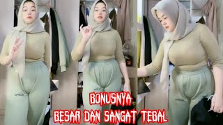 Segitiga tembemnya kelihatan live jualan baju