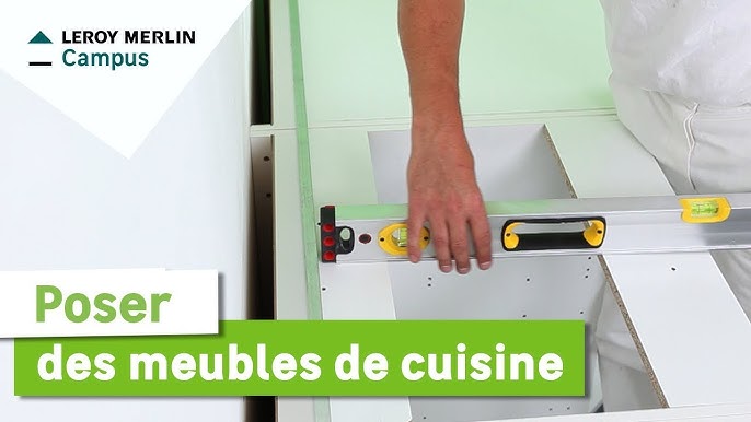 Comment cacher les tuyaux de canalisation dans la cuisine ? Tuto débutant