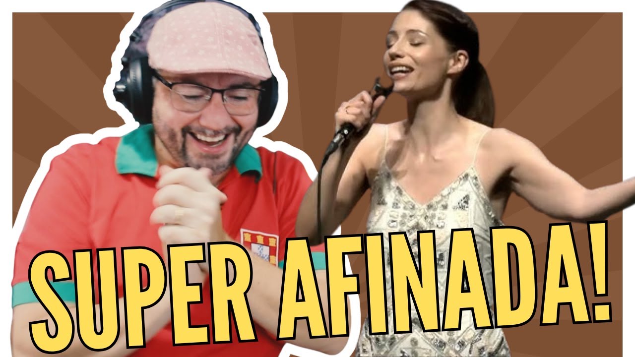SOFIA ESCOBAR - FEEL PRETTY e THINK OF ME - Impressiona o músico brasileiro mais uma vez
