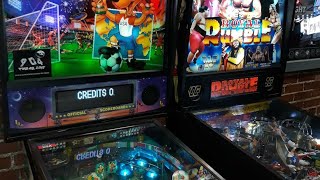 PLAYERS GRILL BAR IN JACKSONVILLE FL WITH ARCADE AND PINBALL