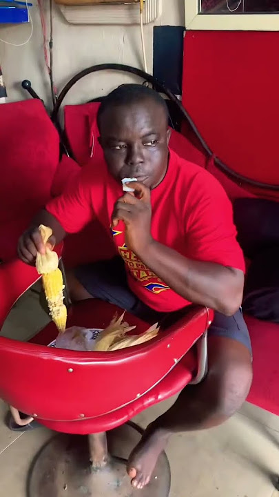 I bought Agbado(corn) with coconut and I eat it with my cameraman  for lunch#foodie #cooking #food
