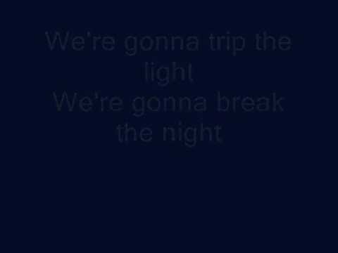 Trip the Light 英文歌詞