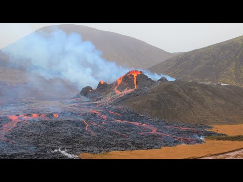 Volcanic eruption in Iceland! Live - Sunday 28th