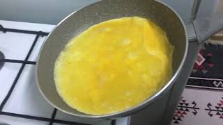 Kaşarlı Omlet Nasıl Yapılır