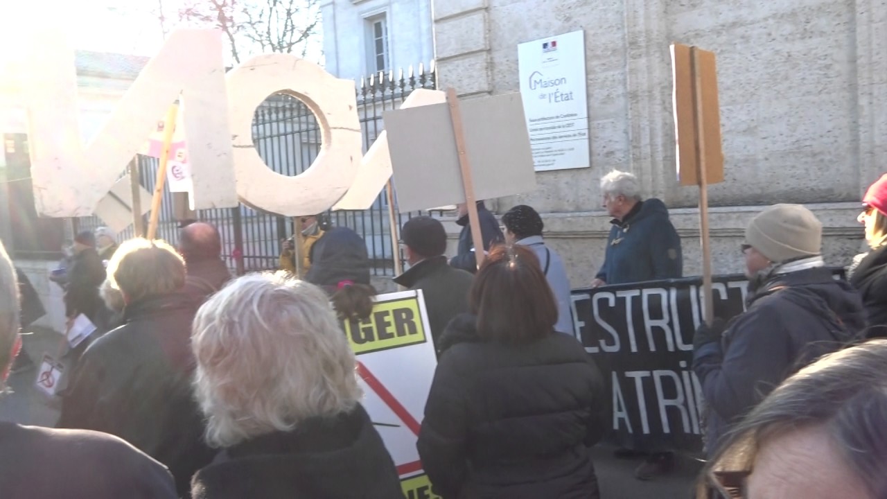 MANIFESTATION A CONFOLENS #1 - YouTube