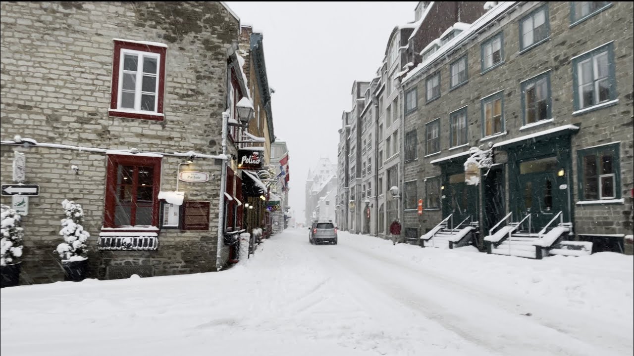 4K HDR OLD QUEBEC CITY / WALKING TOUR IN A SNOWSTORM TO CHATEAU ...
