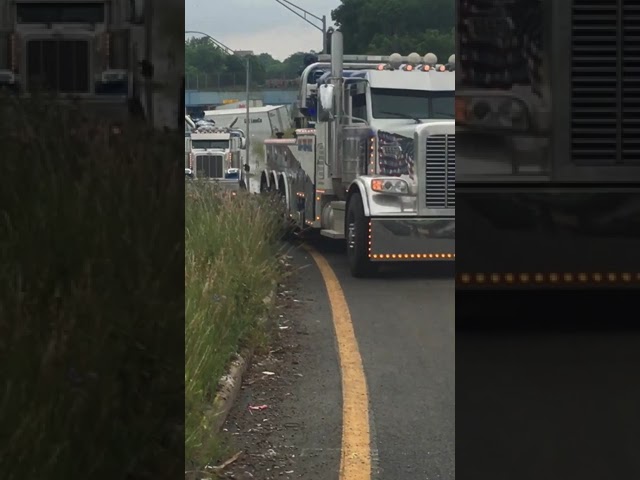 Semi trucks underwater having a bad day flooding in Detroit Beware of OG