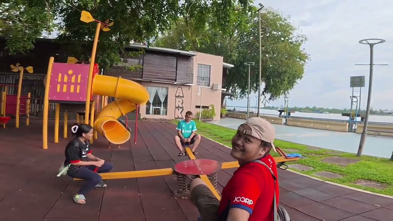 Berjalai ke bukit AUP sibu 