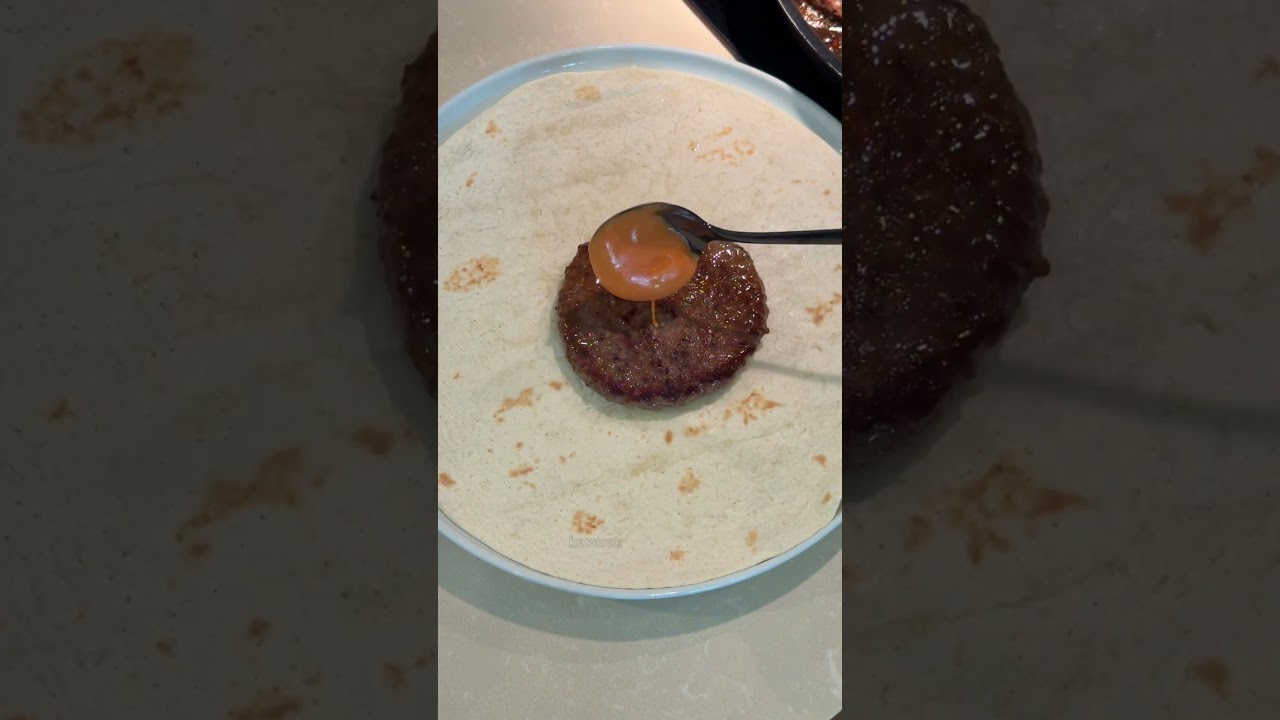 Tariflerimi çok özlediniz değil mi❤️ bu hamburgere bayılacaksınız ￼