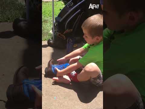 There’s a Worm in My Boot!😲🪱 #fails #funny #scare #lol #shorts