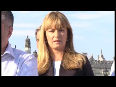 კანდიდატების ოფიციალური წარდგენა მოხდა დადიანების სასახლის ეზოში