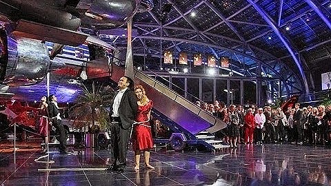 D2ie E4ntf9ühr3ung (2013) [RE-UP M4ulti4sub]