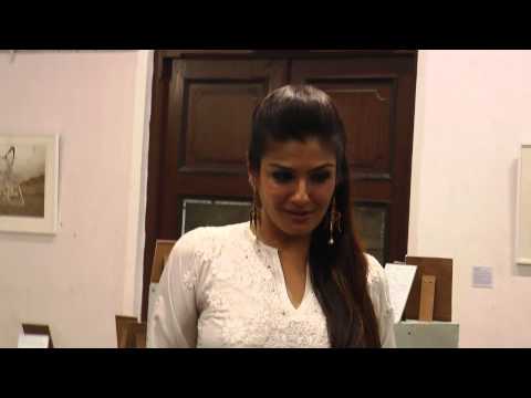 Ravina Tandon Attractive Photoshoot I Video Leaked By Apna Samachar