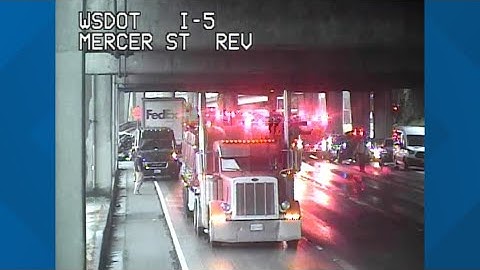 BREAKING: All SB I-5 express lanes blocked in Seattle after fatal crash