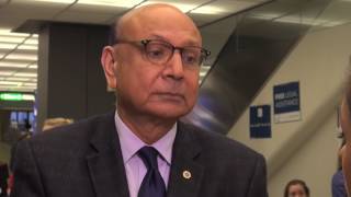 Immigration Ban: Khizr Khan joins immigration lawyers at Dulles Airport