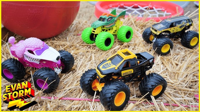 Arena Smashers - Hot Wheels - Monster Trucks - Desafio do Giro - Demo Derby  - MATTEL