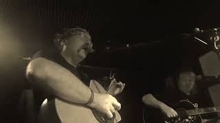 Out on the western plain (Trevor and Matthew live at Kennys) @trevorhansbury